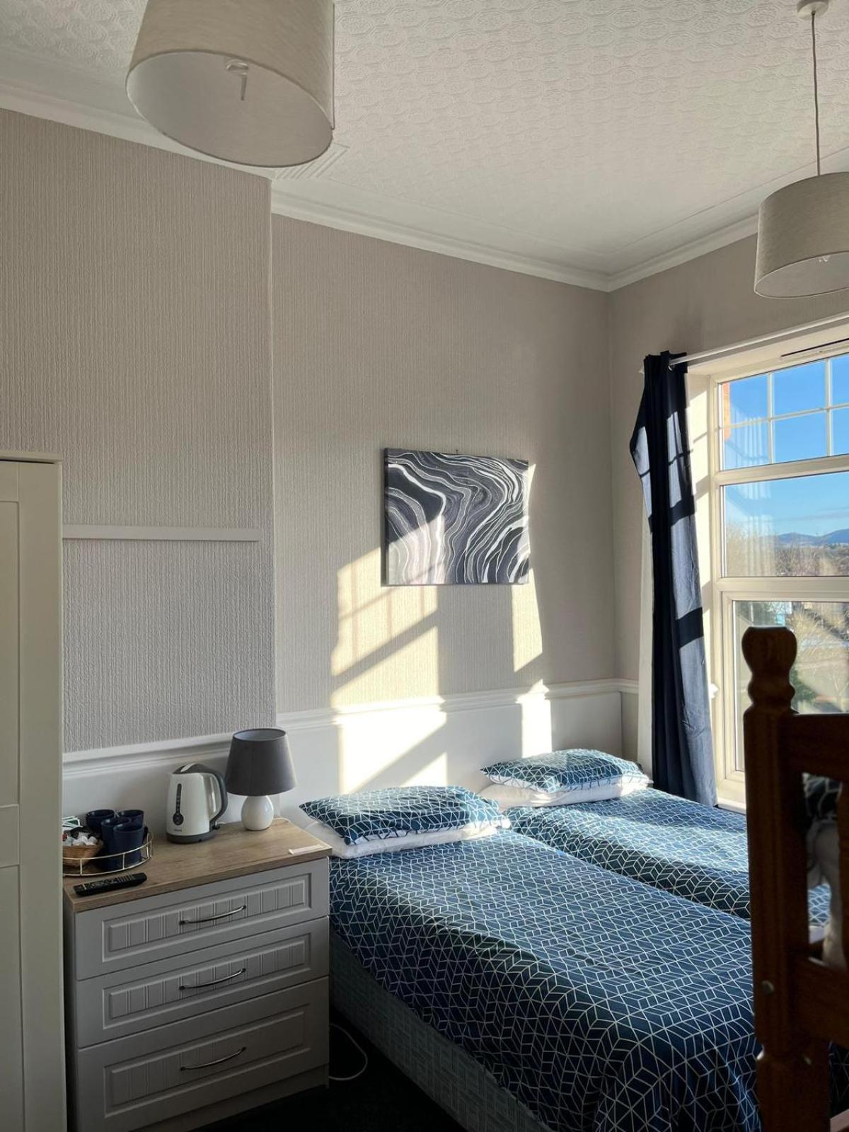Y Garth Guesthouse Bangor  Exterior foto